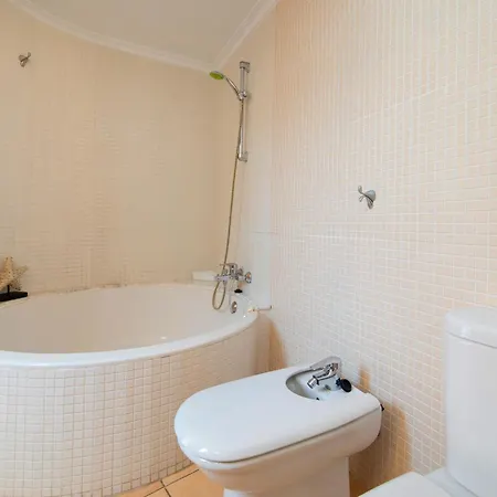 Mirando A Apartman Altea