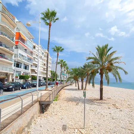 Mirando A Altea