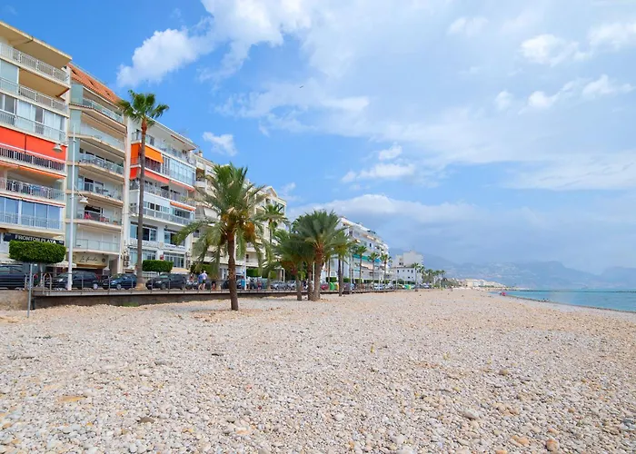 Mirando A Lejlighed *